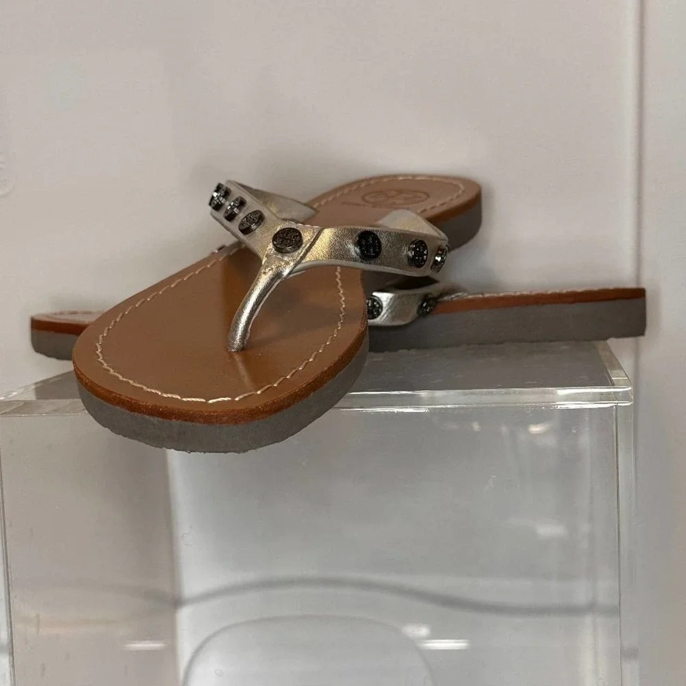 Tory Burch - Logo T Stud thong Sandals, Silver toned